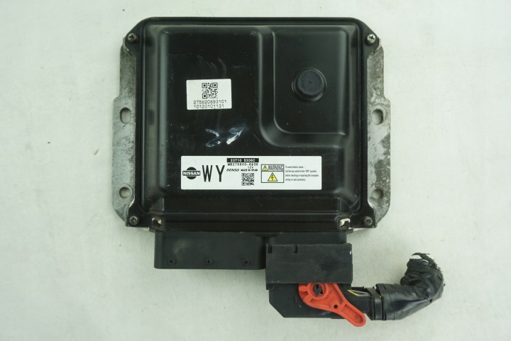 Calculateur moteur Nissan Navara D40 237105X06C MB275800-8936