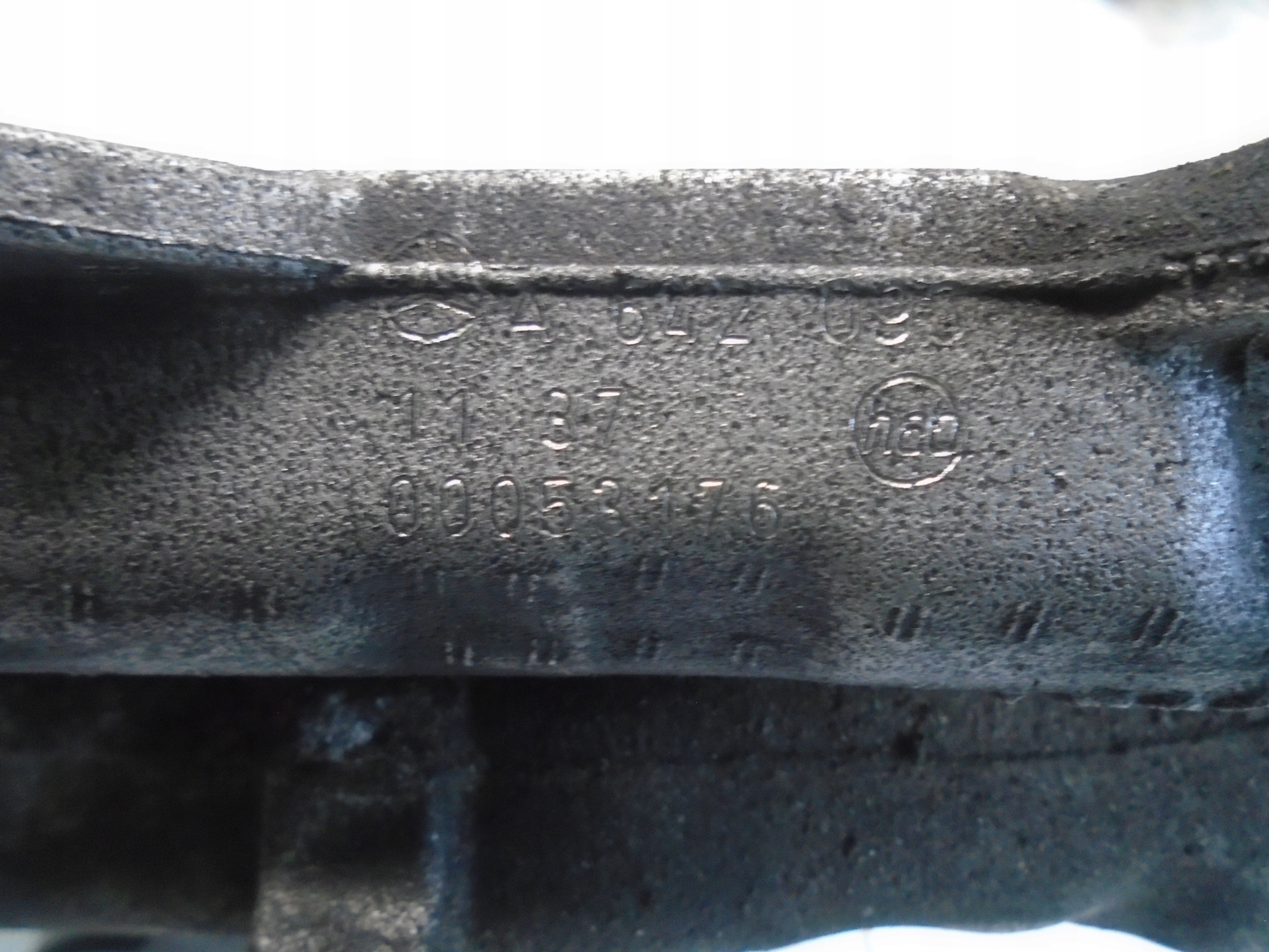 JEEP 3.0CDI Imusarja A6420901137 image 3