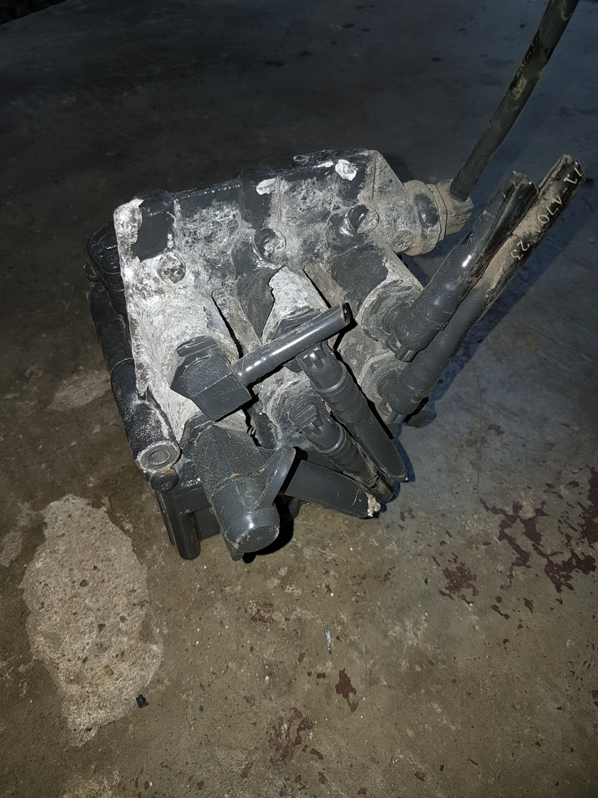 Valvola sospensioni pneumatiche ECAS Actros MP4 Arocs Antos 0013271225
