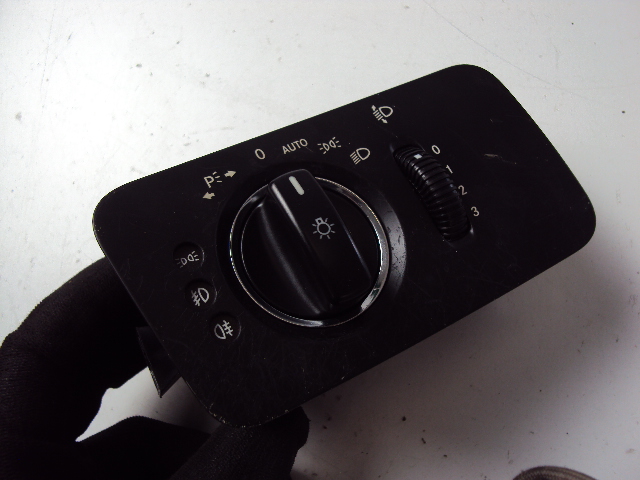 Headlight switch Mercedes-Benz OE A 219 545 03 04