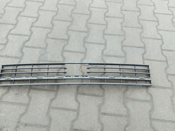VW T6 keskimmäinen etupuskurin säleikkö