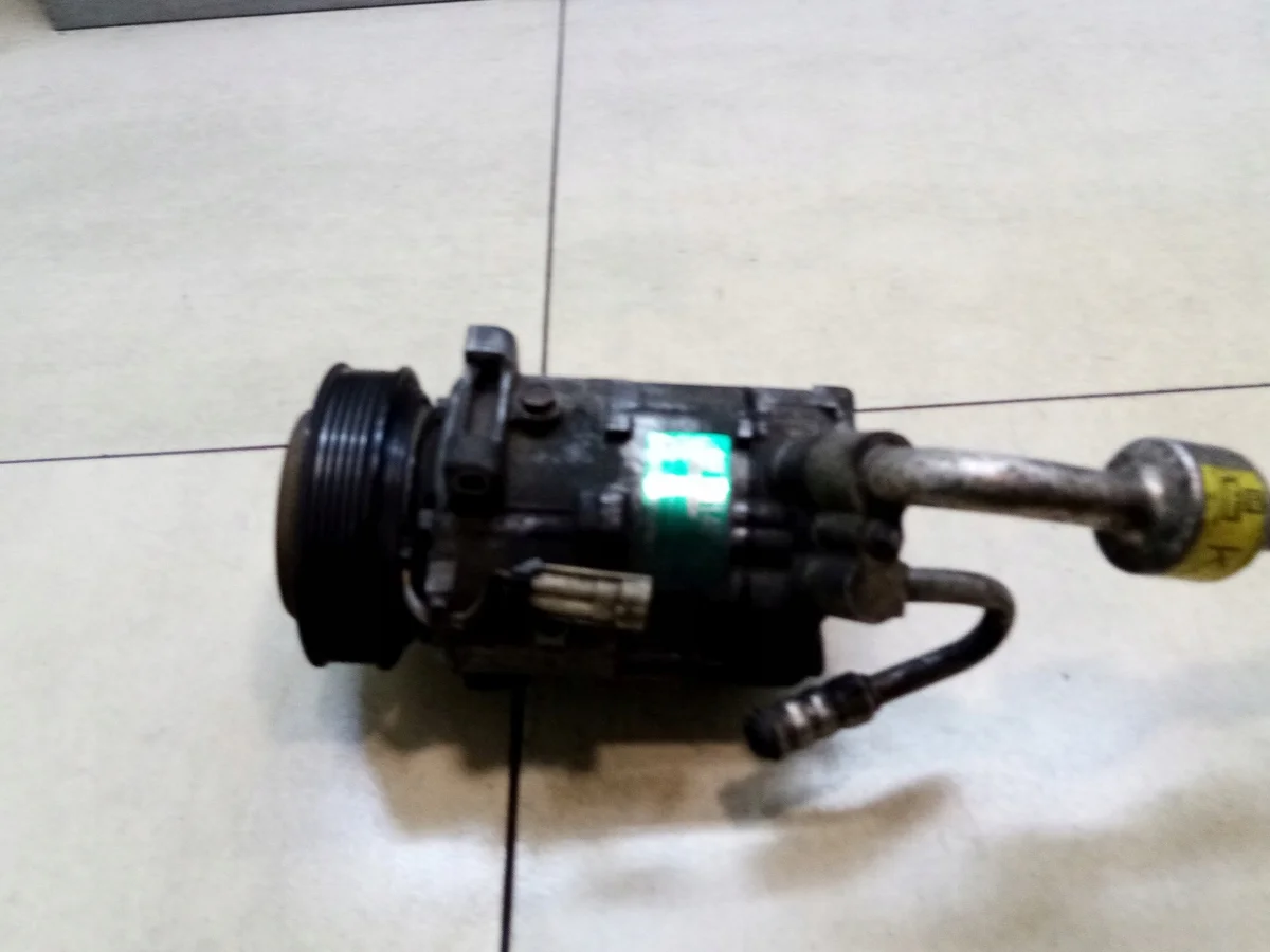 Compresseur clim Opel Signum 2.2 DTI 13140505