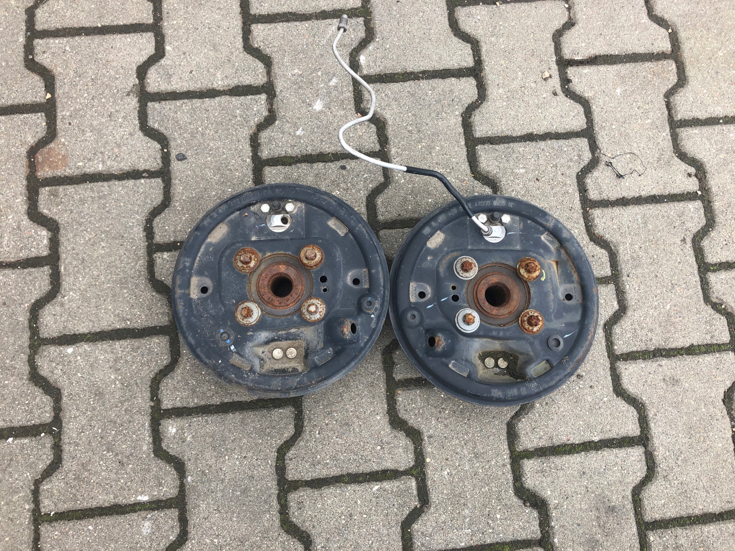 Smart 453 Brake Drum Disc Hub Right Left image 2