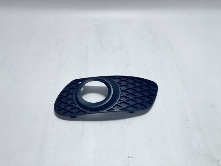 Mercedes-Benz ML W164 Etusäleikkö vasen A1648850923
