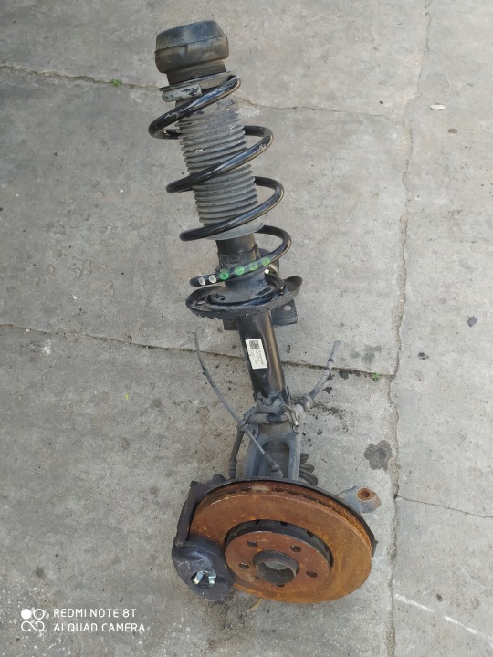 Volkswagen OE 6Q0413031 front shock absorbers