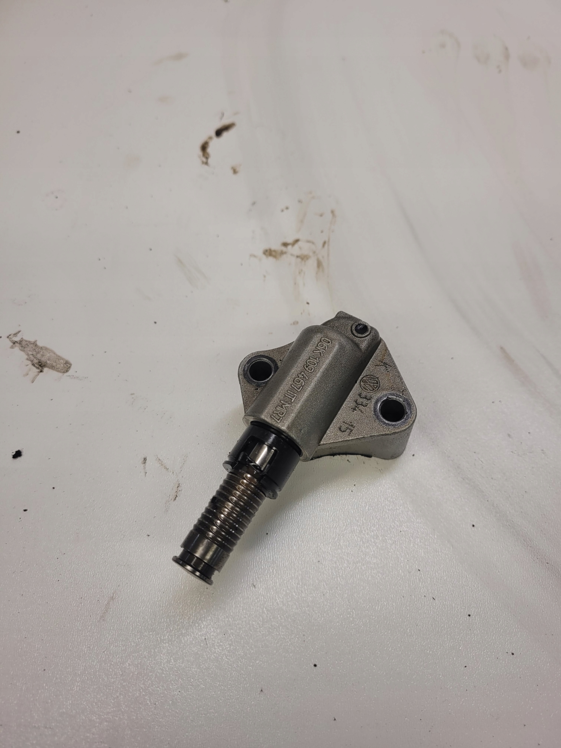 Jakohihnan kiristin Audi VW 2.0 1.8 TFSI 06K109467