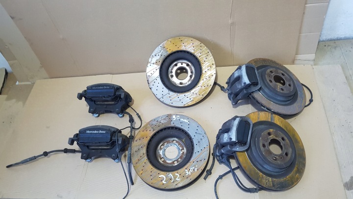 Jarrulevyt ja satulat Mercedes GLE W292 W166