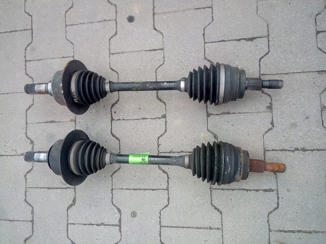MERCEDES ML W166 Halbachse vorne links Original
