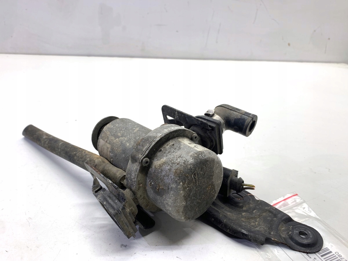 Lisäjarrupumppu Audi A4 B6 B7 8E0927317J