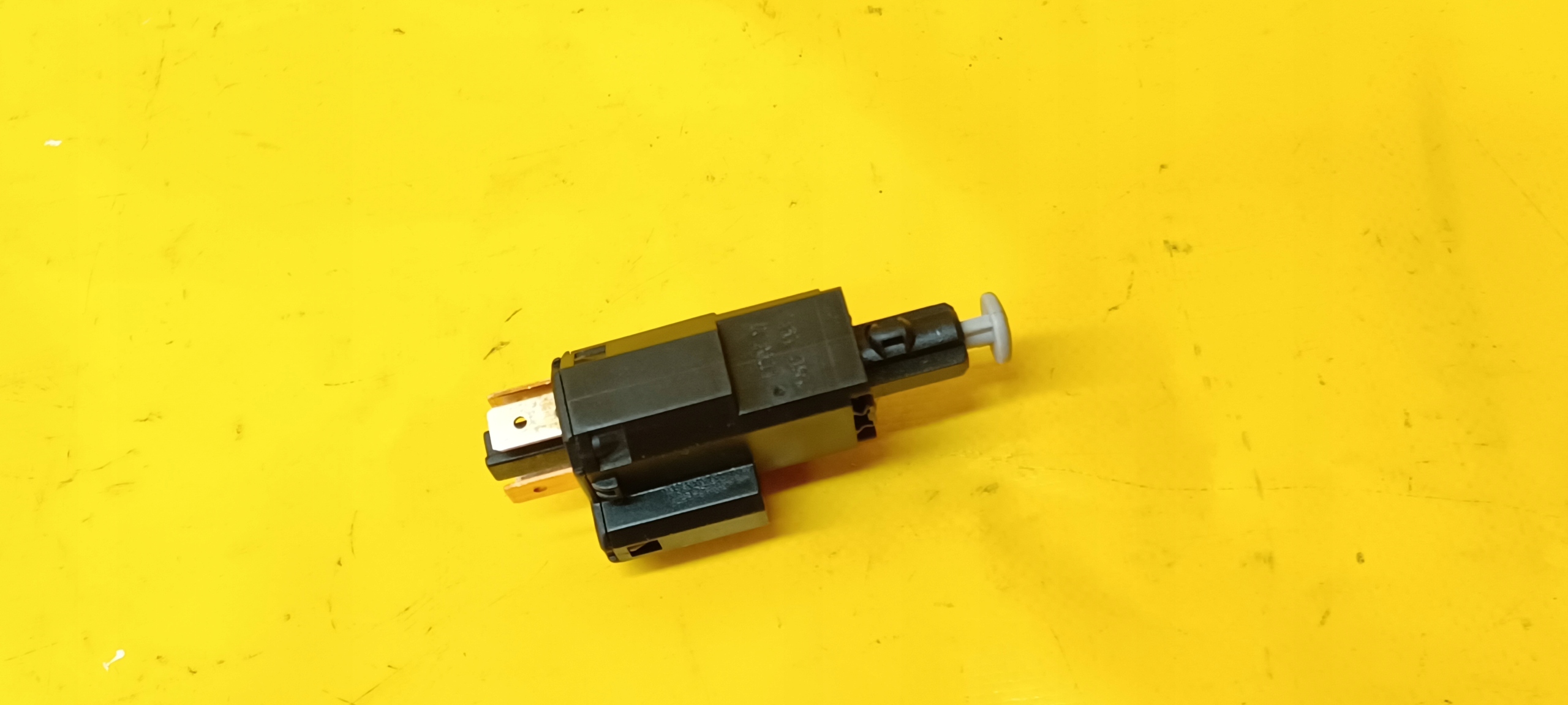 Bromssensor Zafira A 99-05 15619L image 8