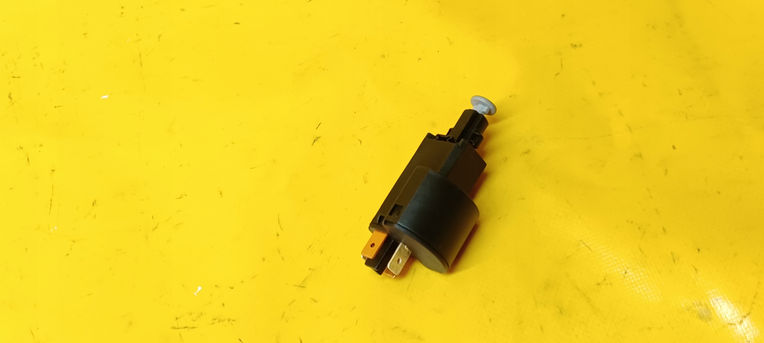 Bromssensor Zafira A 99-05 15619L image 9