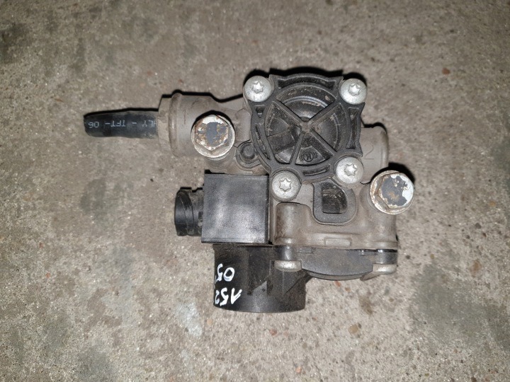 Válvula de freno modulador ABS Actros MP2 MP3 Atego Axor 0044298844