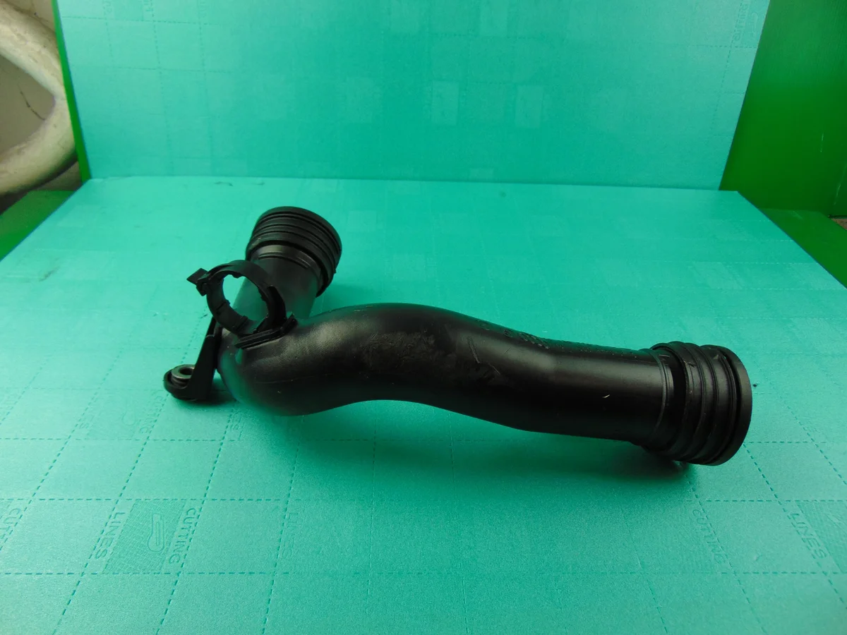 Ladeluftschlauch Audi Seat VW 1K0145770D gebraucht image 3