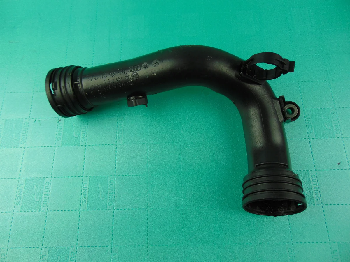 Ladeluftschlauch Audi Seat VW 1K0145770D gebraucht image 5