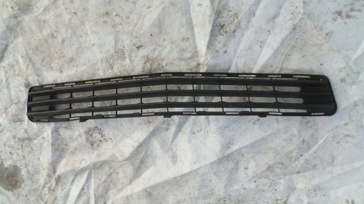 Mercedes-Benz OE Center Grille Front C W204 A2048850023