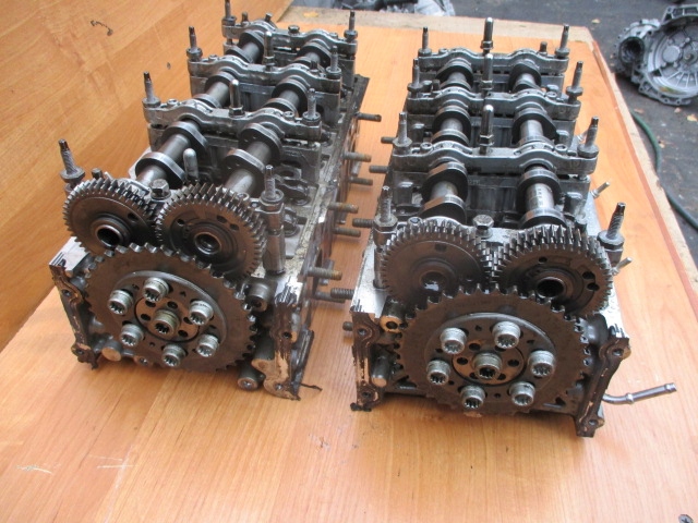 VW AUDI 3.0 TDI DEW Zylinderkopf links 059353GN rechts 059354FS ohne Wellen