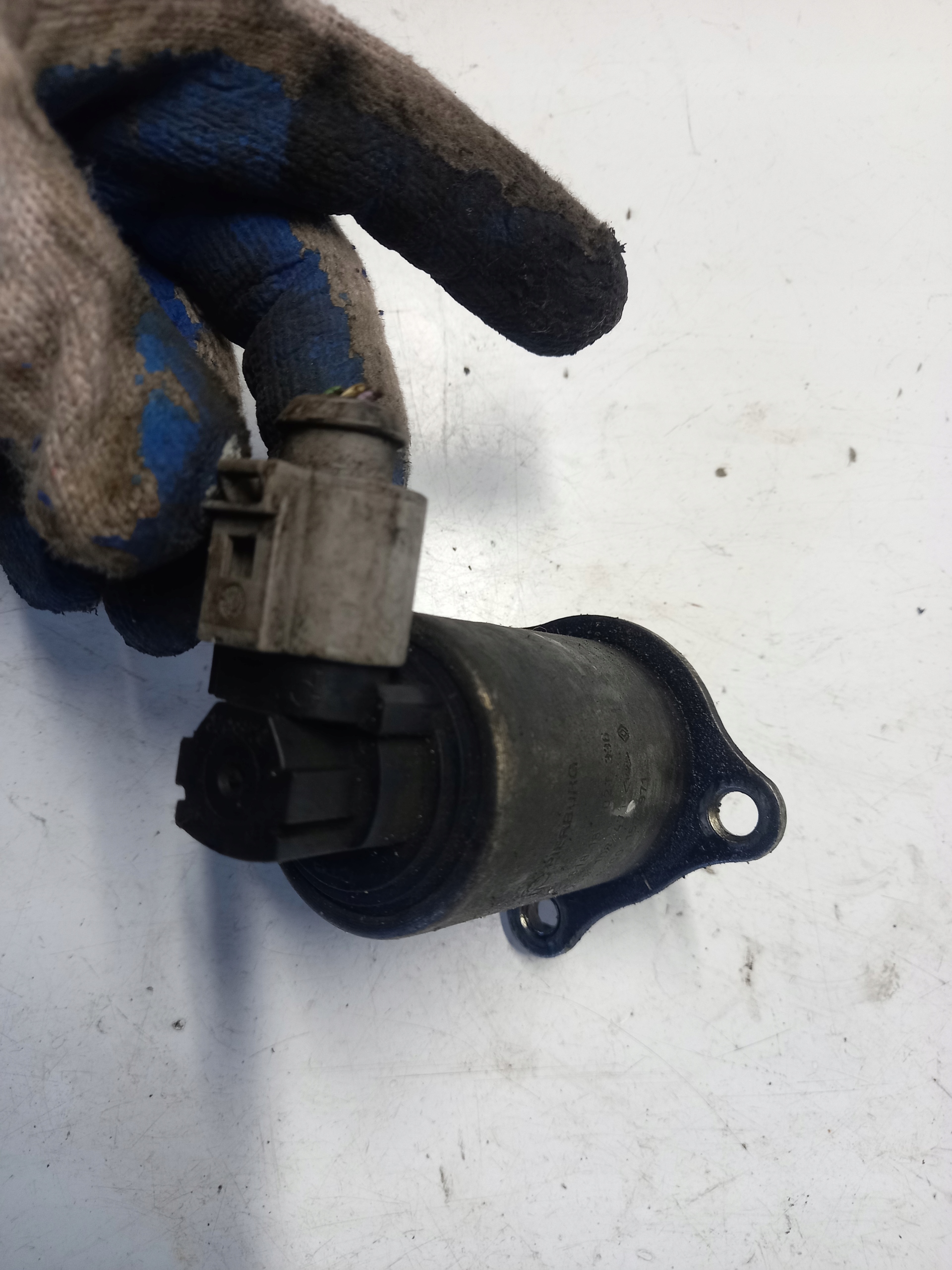 EGR-venttiili Renault Megane 1.9 dCi 8200157971