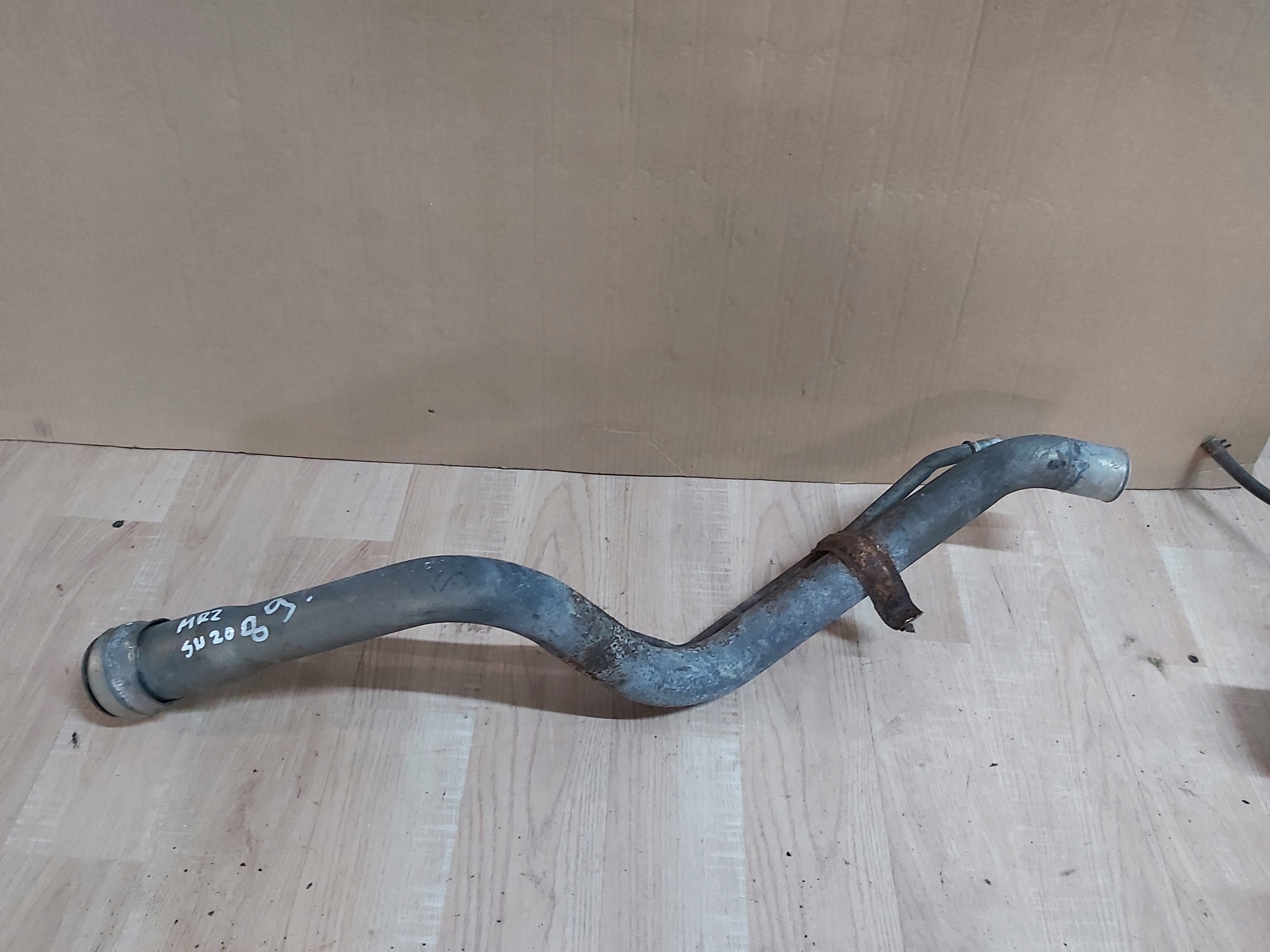 Toyota MR2 SW20 2,0 goulotte de remplissage carburant image 2