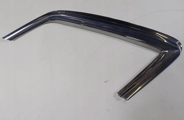 Tuulilasin kehys kromi vasen taka Mercedes SLC C107 R107