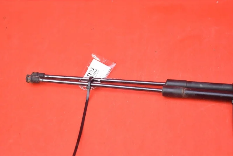 Ammortizzatore Cofano Chevrolet Cruze 95472696