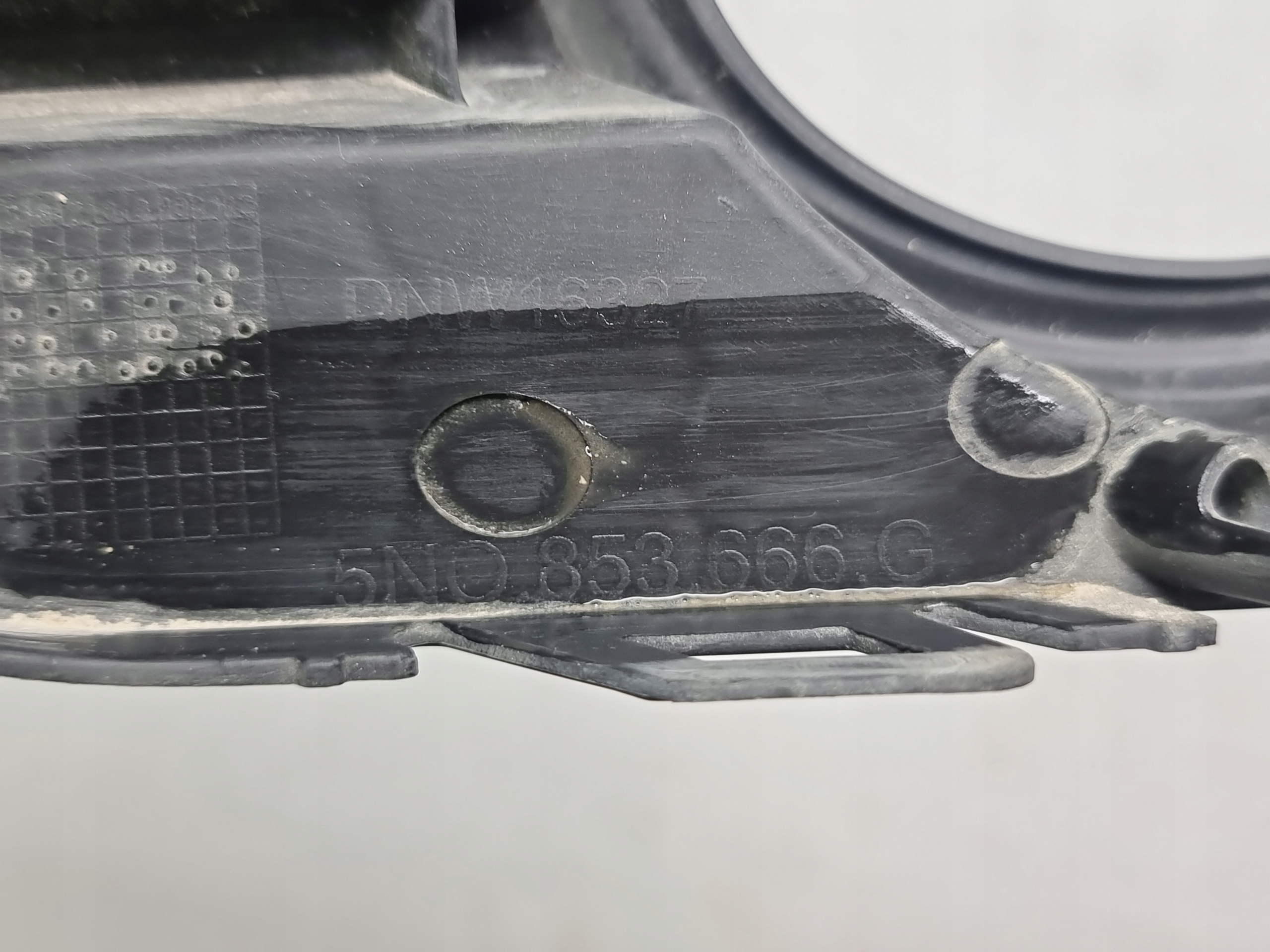 VW Tiguan 5N0 ramställning för höger halogen image 4