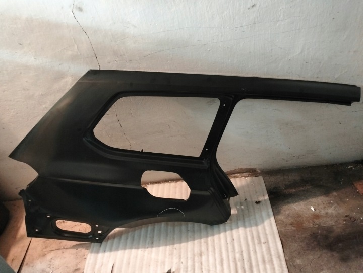Garniture de passage de roue arrière droit Passat B9 3G9809
