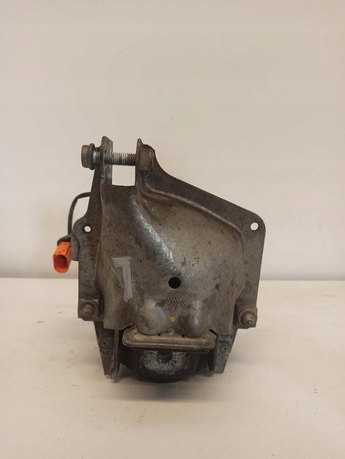 AUDI A4 B8 MOOTTORIN TYYNY VASEN 3.0 8R0199381S