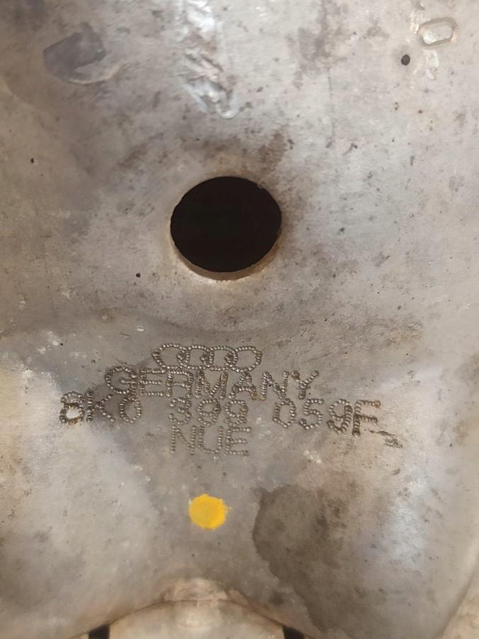 AUDI A4 B8 LEFT ENGINE MOUNT 3.0 8R0199381S image 3