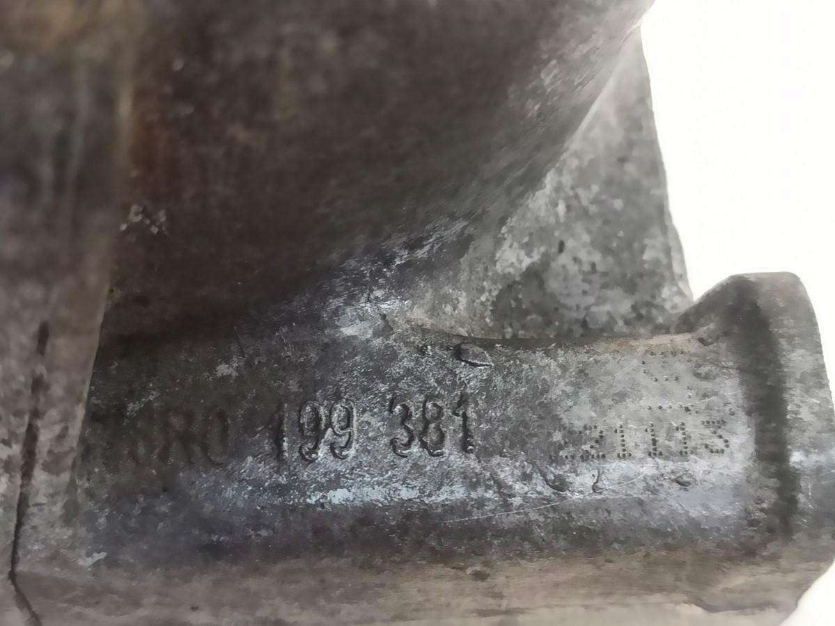 AUDI A4 B8 LEFT ENGINE MOUNT 3.0 8R0199381S image 4