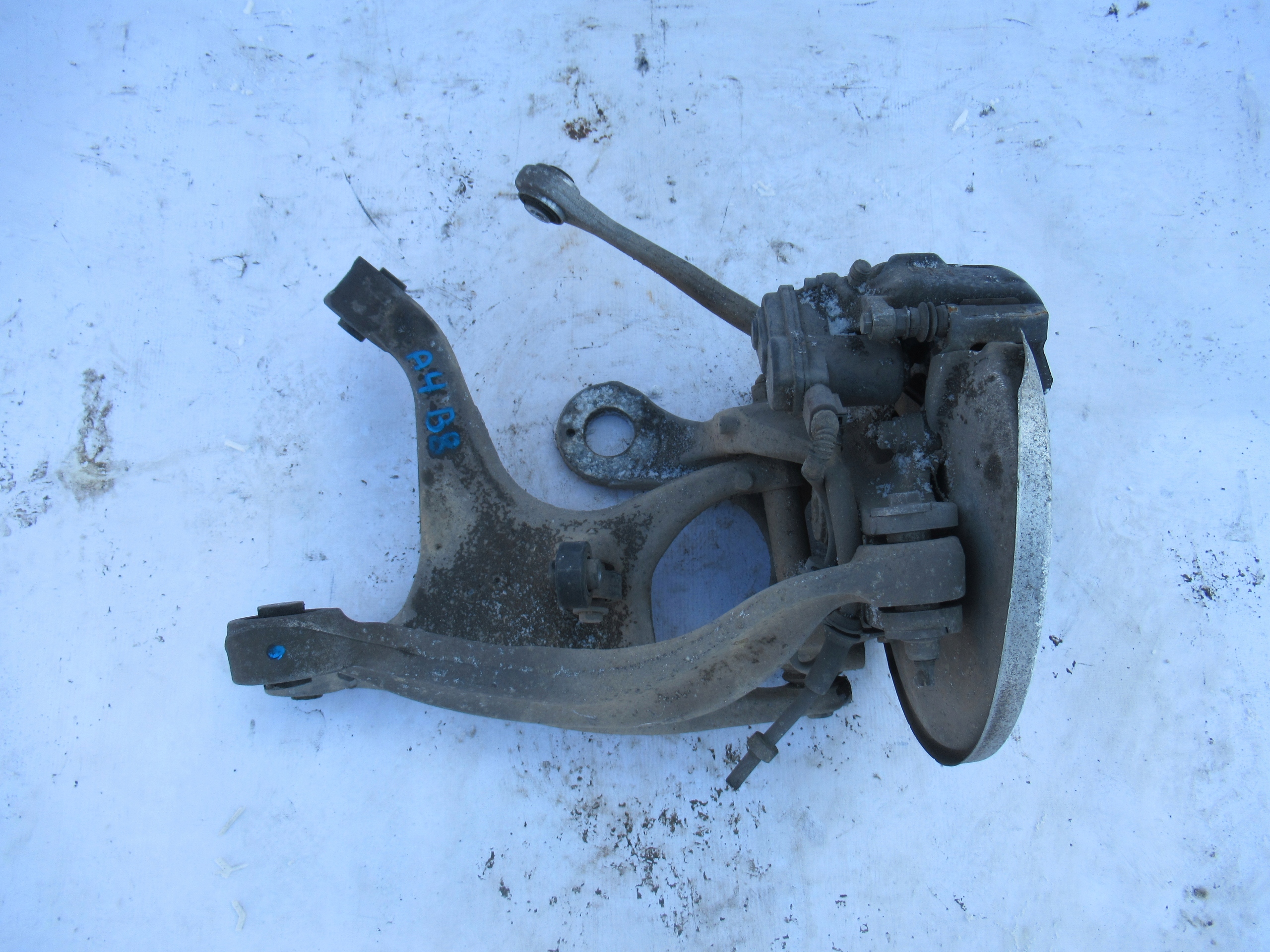 Braccio oscillante destro posteriore AUDI A4 B8 8K0505312J image 2
