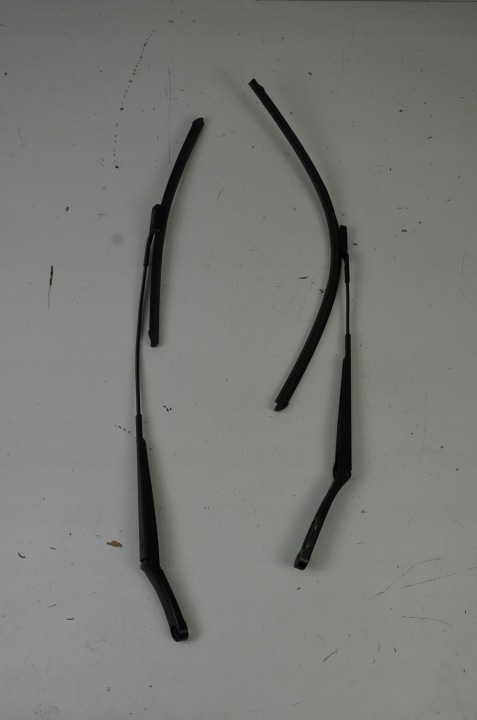 2× Wischerarme vorne VW Golf VIII 5H 5H0 5G1955410 5G1955409B