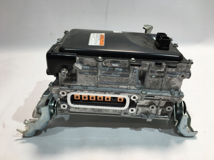 Vaihtosuuntaaja Toyota CHR G9200-47331