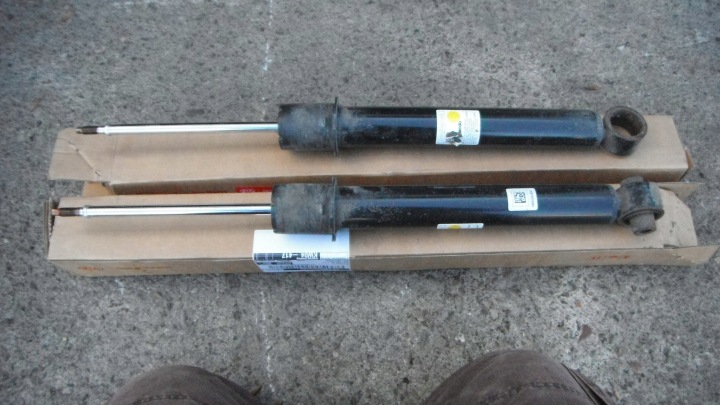 KIA SPORTAGE IV 15-19 REAR SHOCK ABSORBERS 55311-F1000