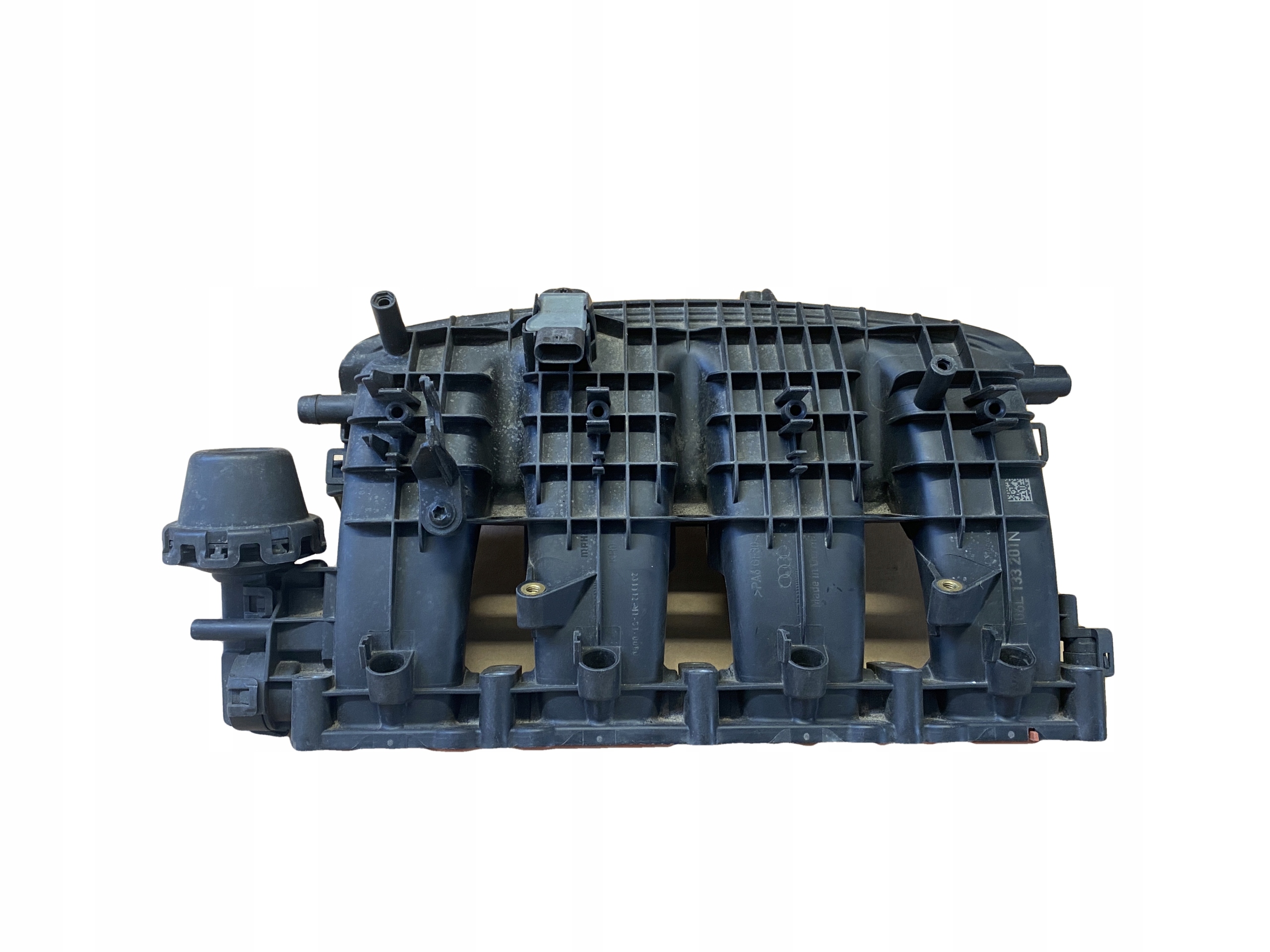 VW AUDI SKODA 2.0TFSI Intake Manifold 06L133201N image 2