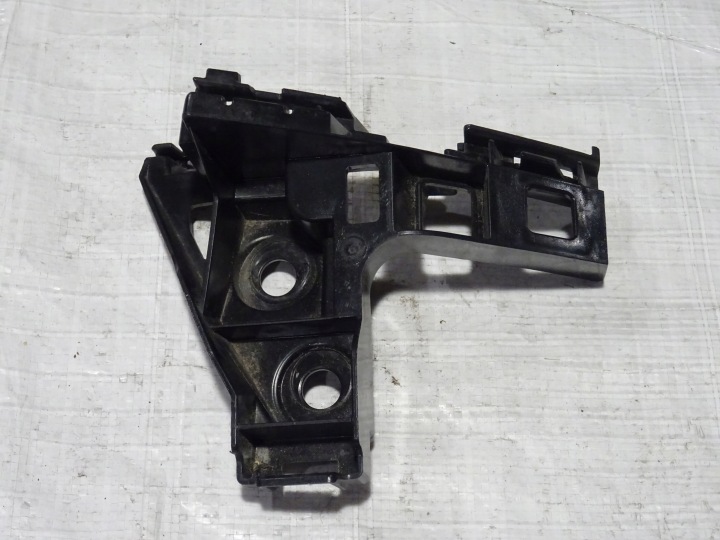 Puskurin liukukappale oikea taka 5G6807394 VW Golf