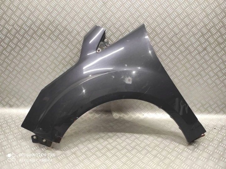 Vasen etulokasuoja Ford C-Max MK2 EA