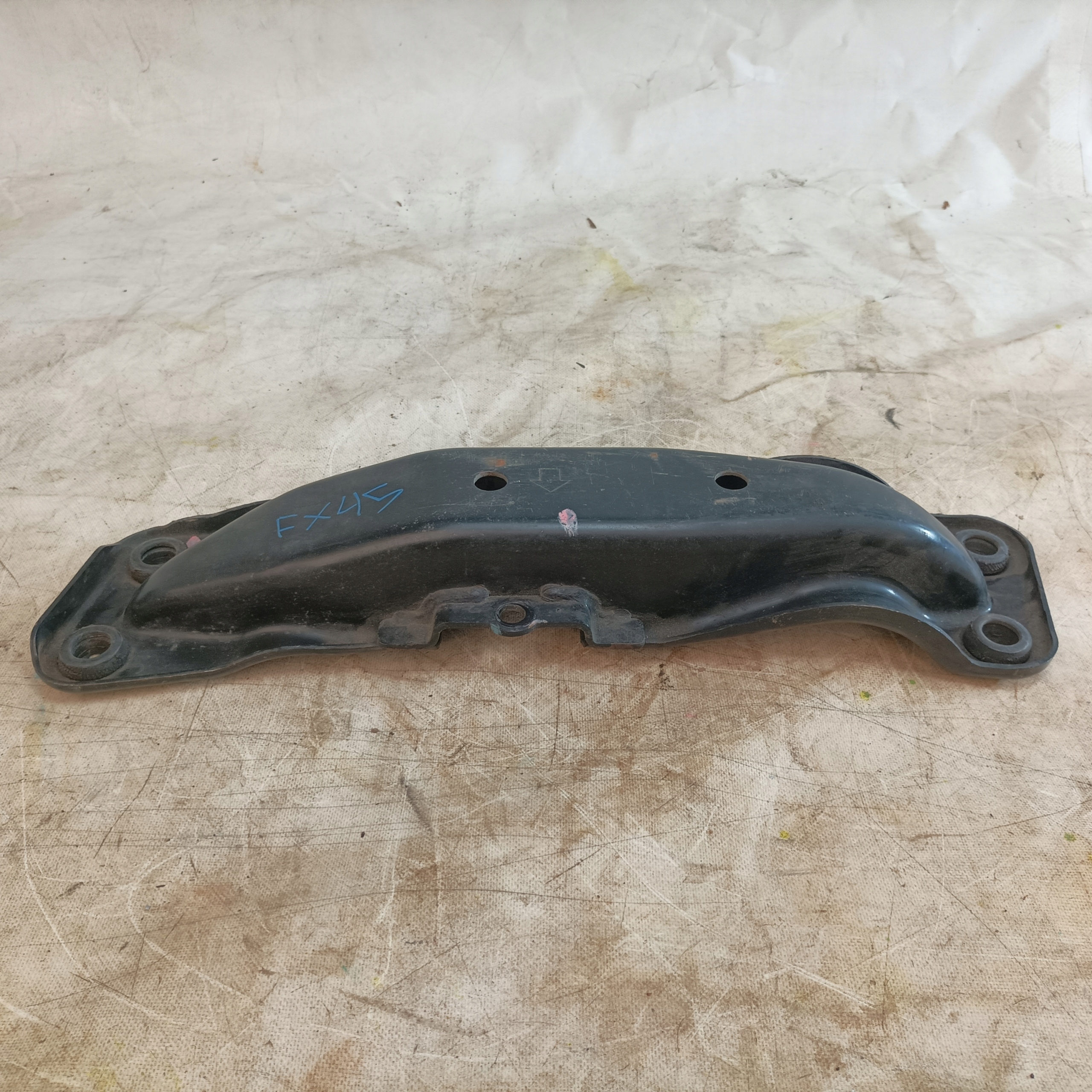 Infiniti FX45 03-08 Support Fixation USA image 2