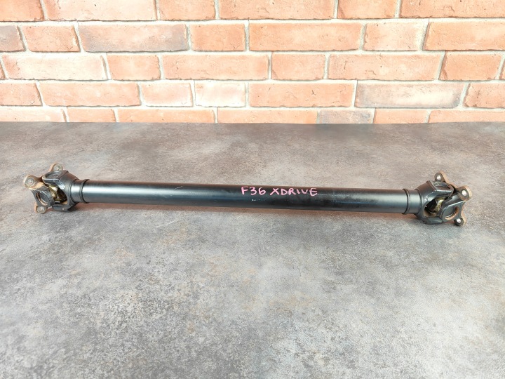 BMW F20 F30 F34 F36 etuakseli vetoakseli XDRIVE etu lyhyt 8626955
