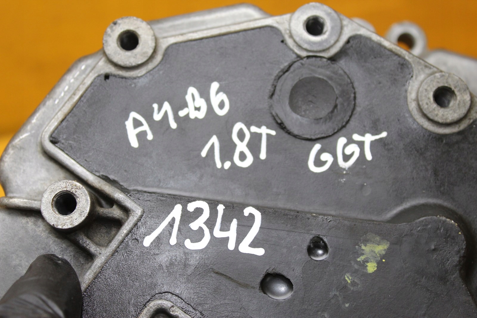 Kastdeksel versnellingsbak A4 B6 1.8T GGT 01J301212H image 7
