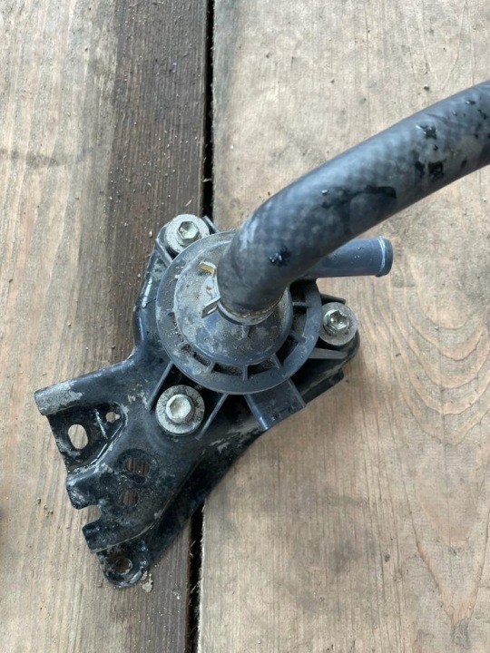Auxiliary Water Pump Toyota Yaris III 2013-2019