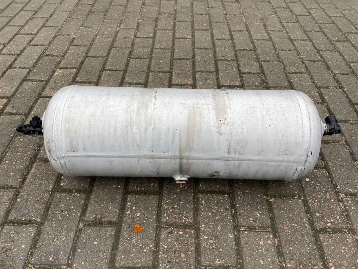 Luftbehälter 30 L Iveco Stralis 98491735
