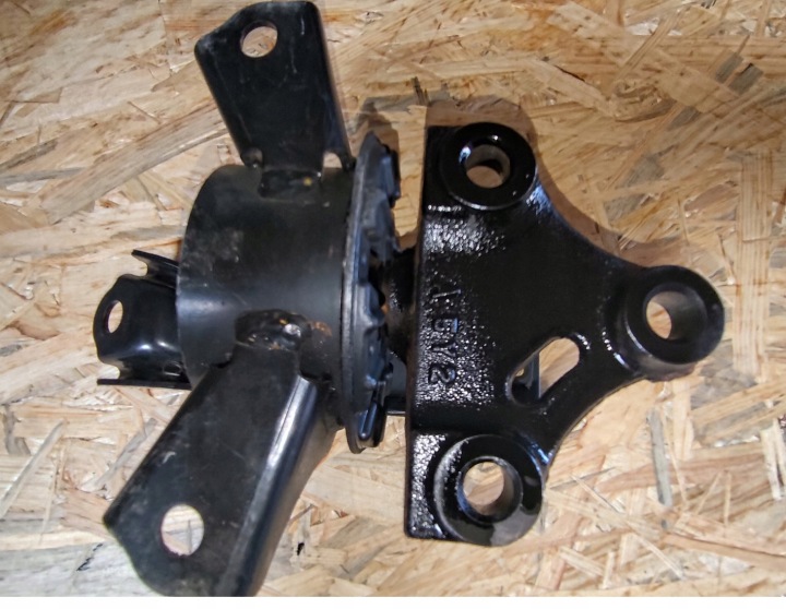 Mitsubishi Space Star II Gearbox Mount 1.0 1.2 2910A097