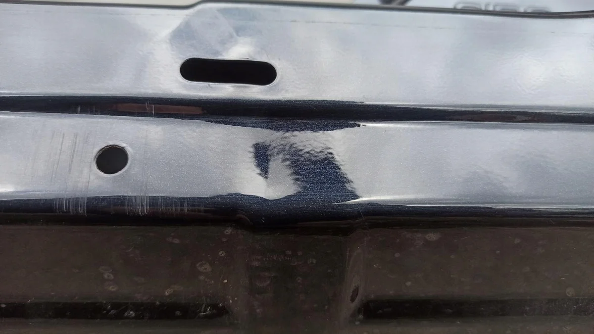 Volvo V70 Pilier Gauche Pièce d'occasion image 3