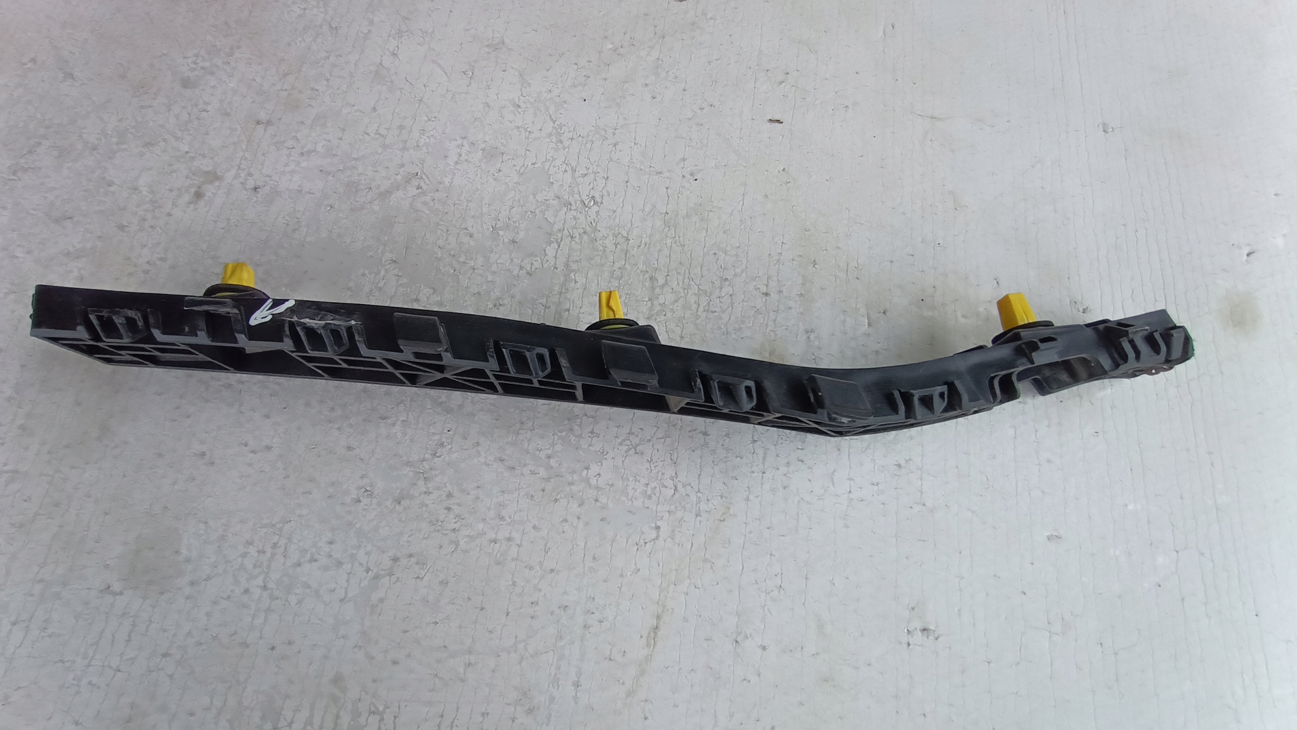 Rear Bumper Slide Right KIA SPORTAGE IV 86614-F1000 R