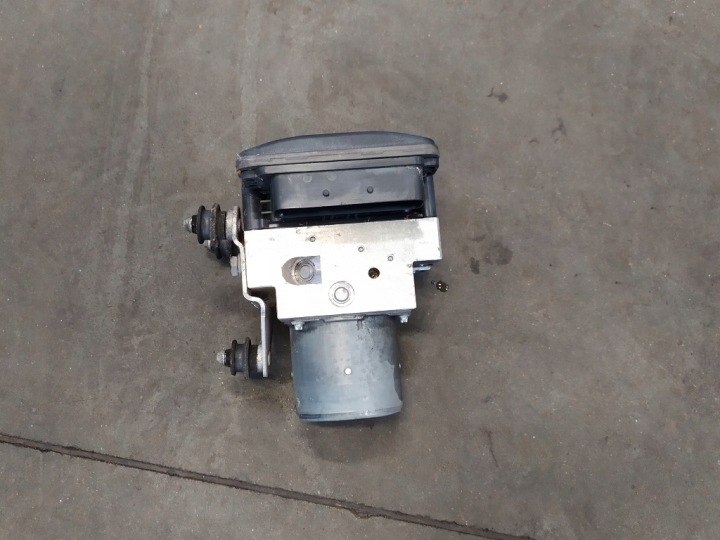 ABS-jarrupumppu 4H0907379B Audi A8 D4 3.0 TDI