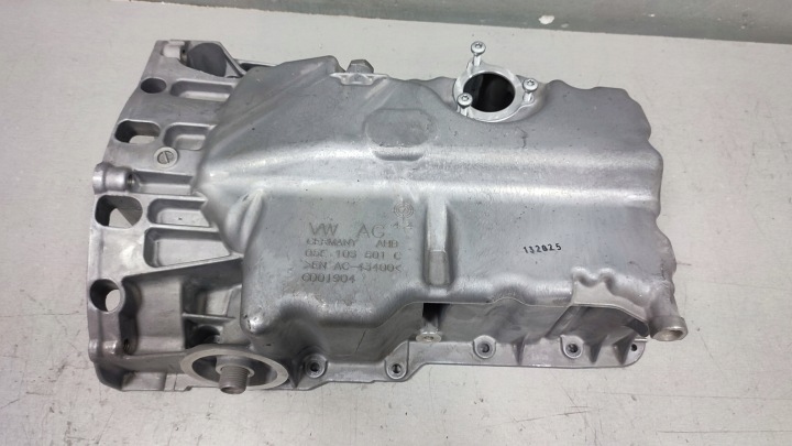 Öljypohja VW/Audi 1.5TSI 1.5TFSI 35TFSI 05E 103 601C