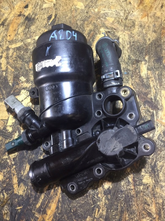 AUDI A8 D4 A7 A6 C7 3.0 TDI ÖLJYSUODATTIMEN KOTELO 059115389K