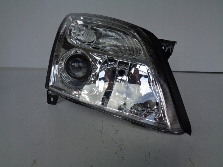 Käytetty oikea ajovalo Opel Vectra C 02-05 Xenon ACKT 93171433 6282