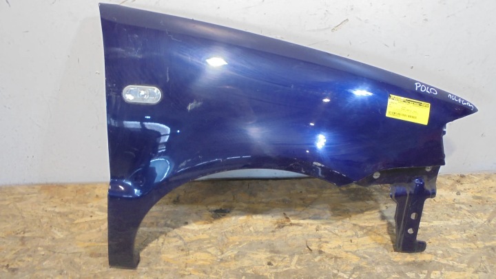 Etulokari oikea 857821120 Vw Polo 6N0 Lift 99-