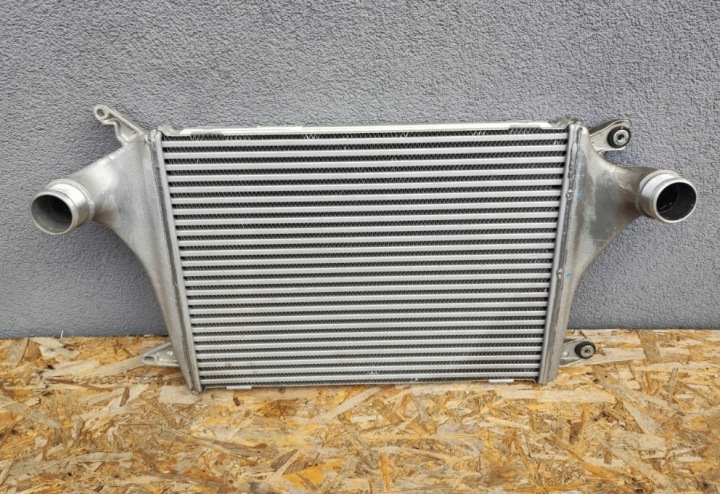 Jäähdytin Intercooler Wrangler Gladiator 3.0 CRD